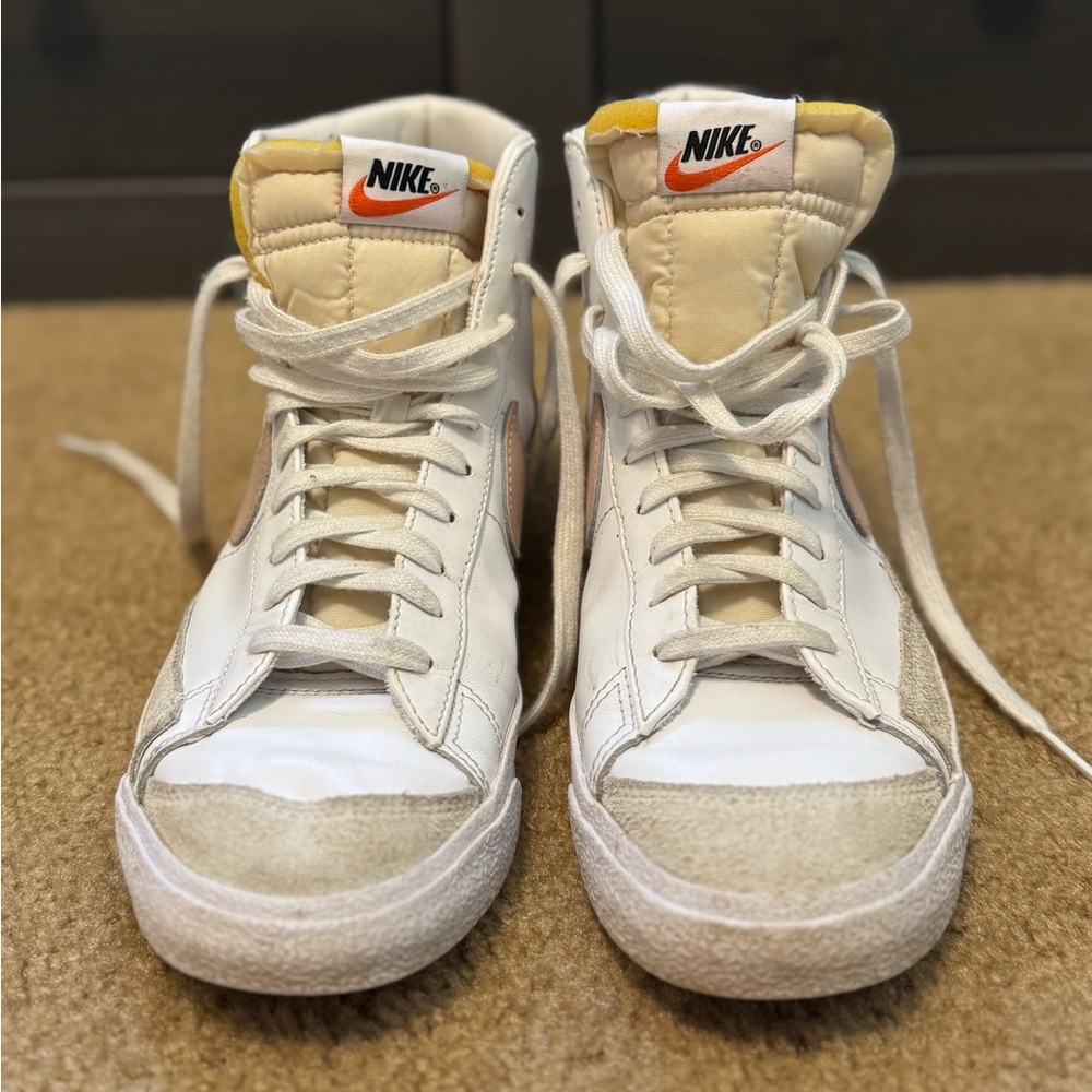 Nike Women's Sneakers White and Pink